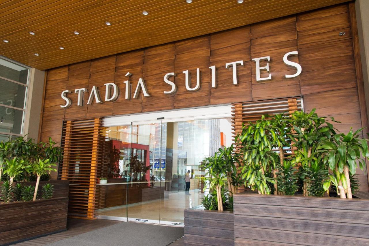 Stadia Suites Mexico City Santa Fe Exterior photo