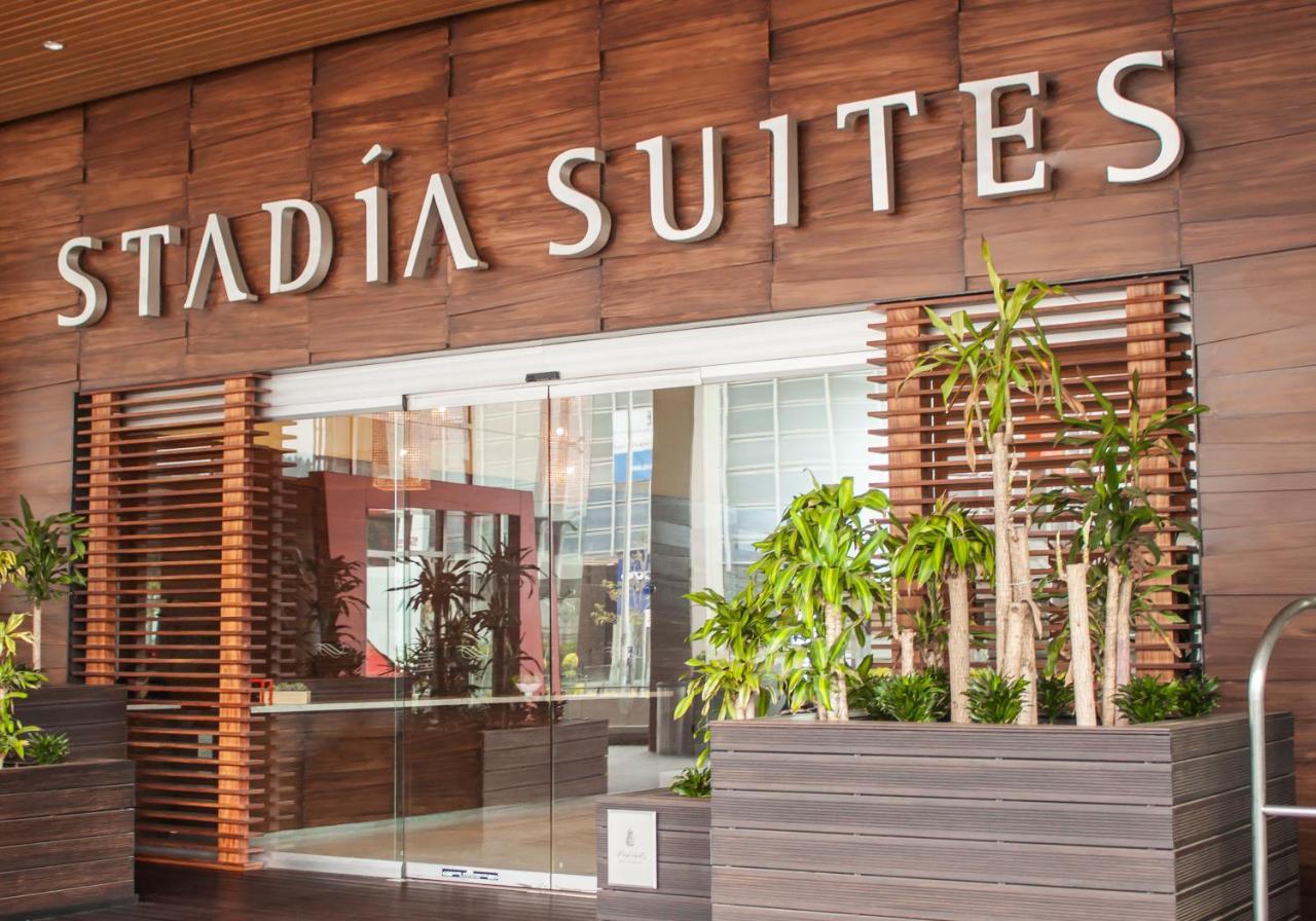 Stadia Suites Mexico City Santa Fe Exterior photo